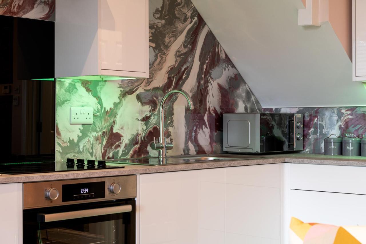 Professional Long Stays - June Availability - Apartment D Gillingham (Kent) Exteriör bild