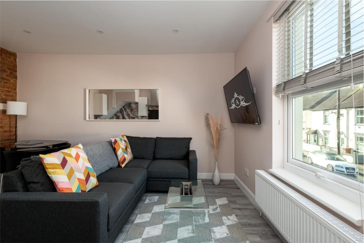 Professional Long Stays - June Availability - Apartment D Gillingham (Kent) Exteriör bild