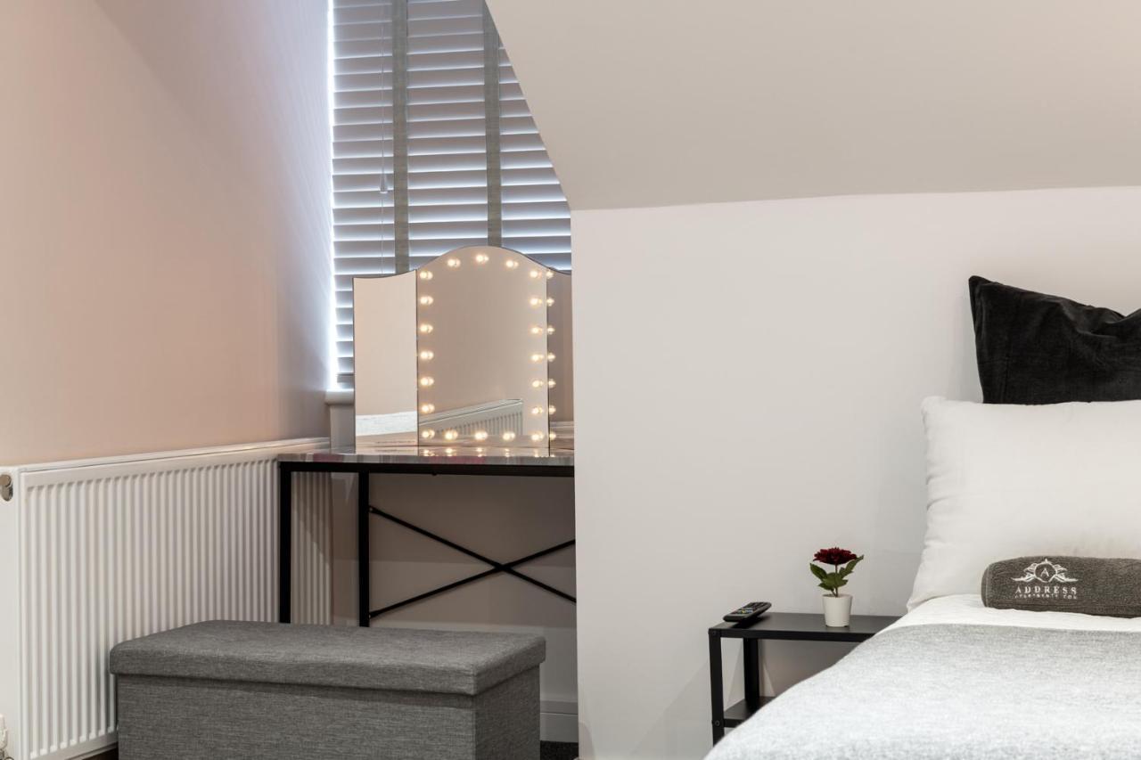 Professional Long Stays - June Availability - Apartment D Gillingham (Kent) Exteriör bild